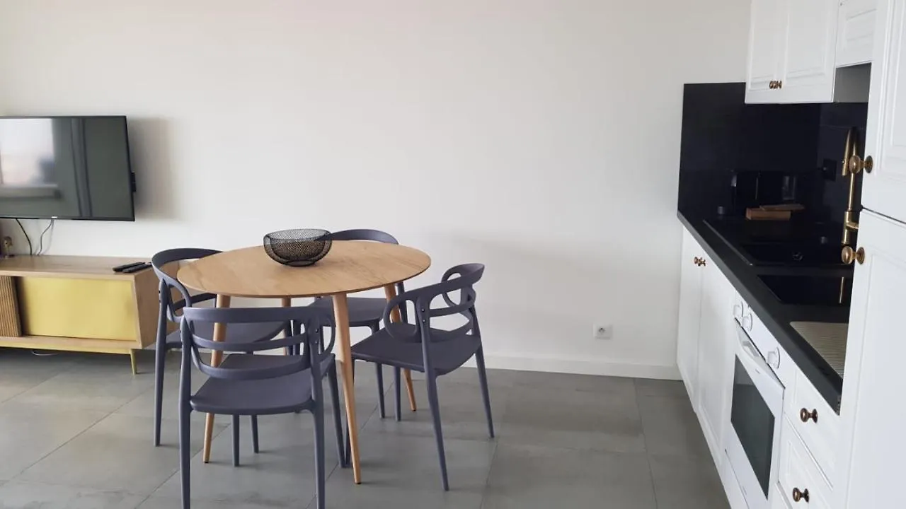 Apartment Nice: Bel Appartement Vue Mer Avec Grande Terrasse
