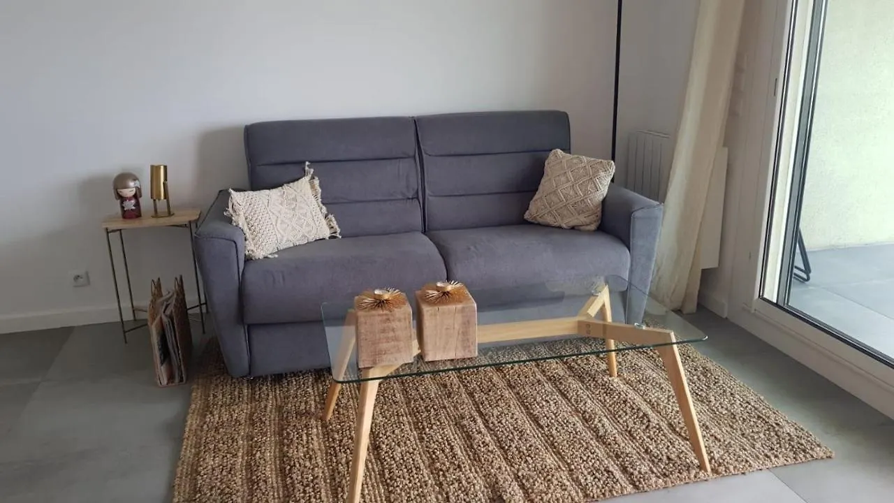 Nice: Bel Appartement Vue Mer Avec Grande Terrasse France